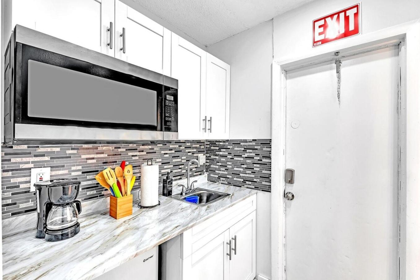 New 2 Bed Studio Close To Beach & Casino Ha04 هوليوود المظهر الخارجي الصورة