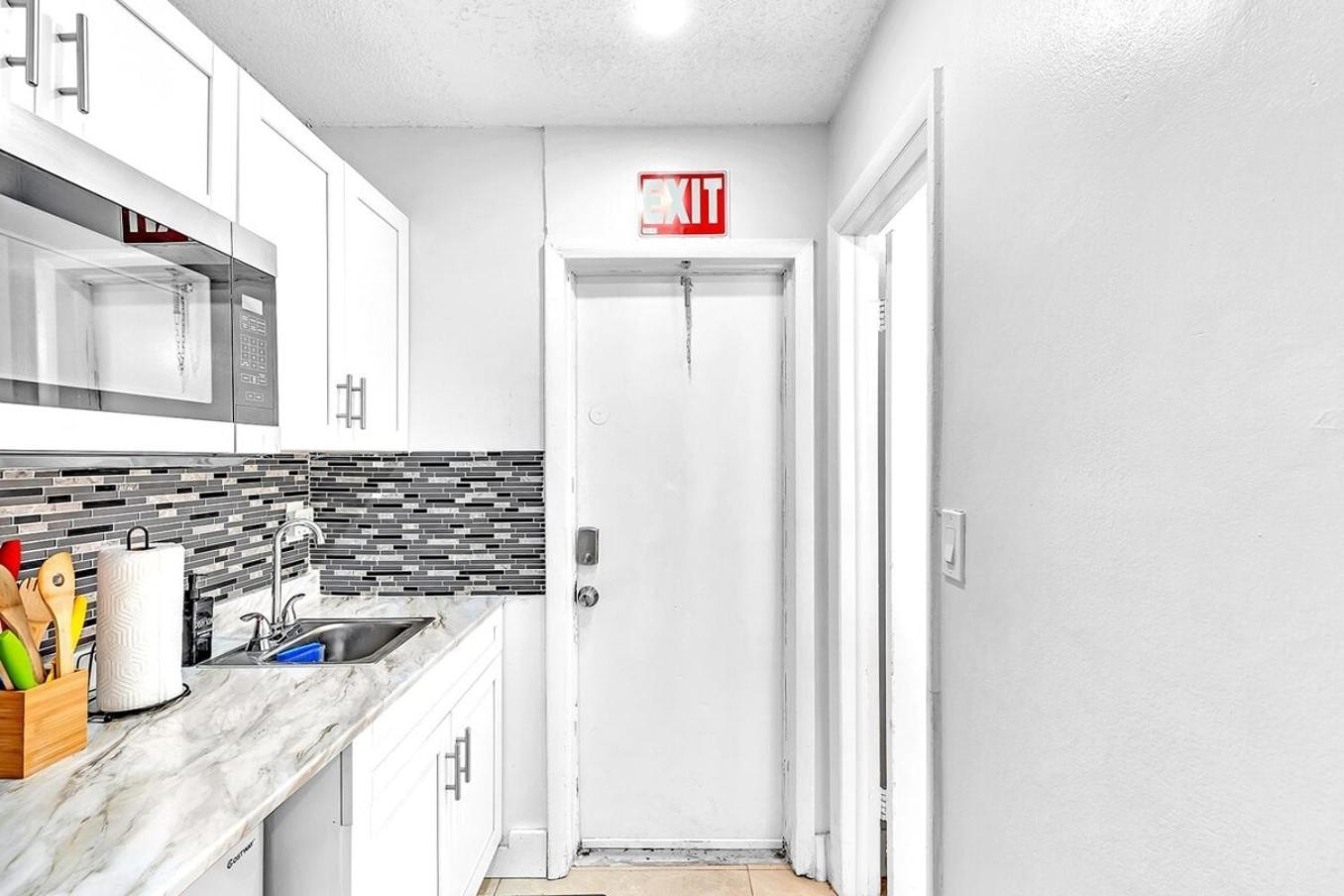 New 2 Bed Studio Close To Beach & Casino Ha04 هوليوود المظهر الخارجي الصورة